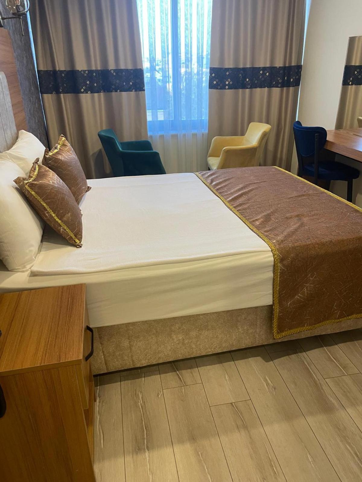 Golden Lux Hotel Анталья Экстерьер фото