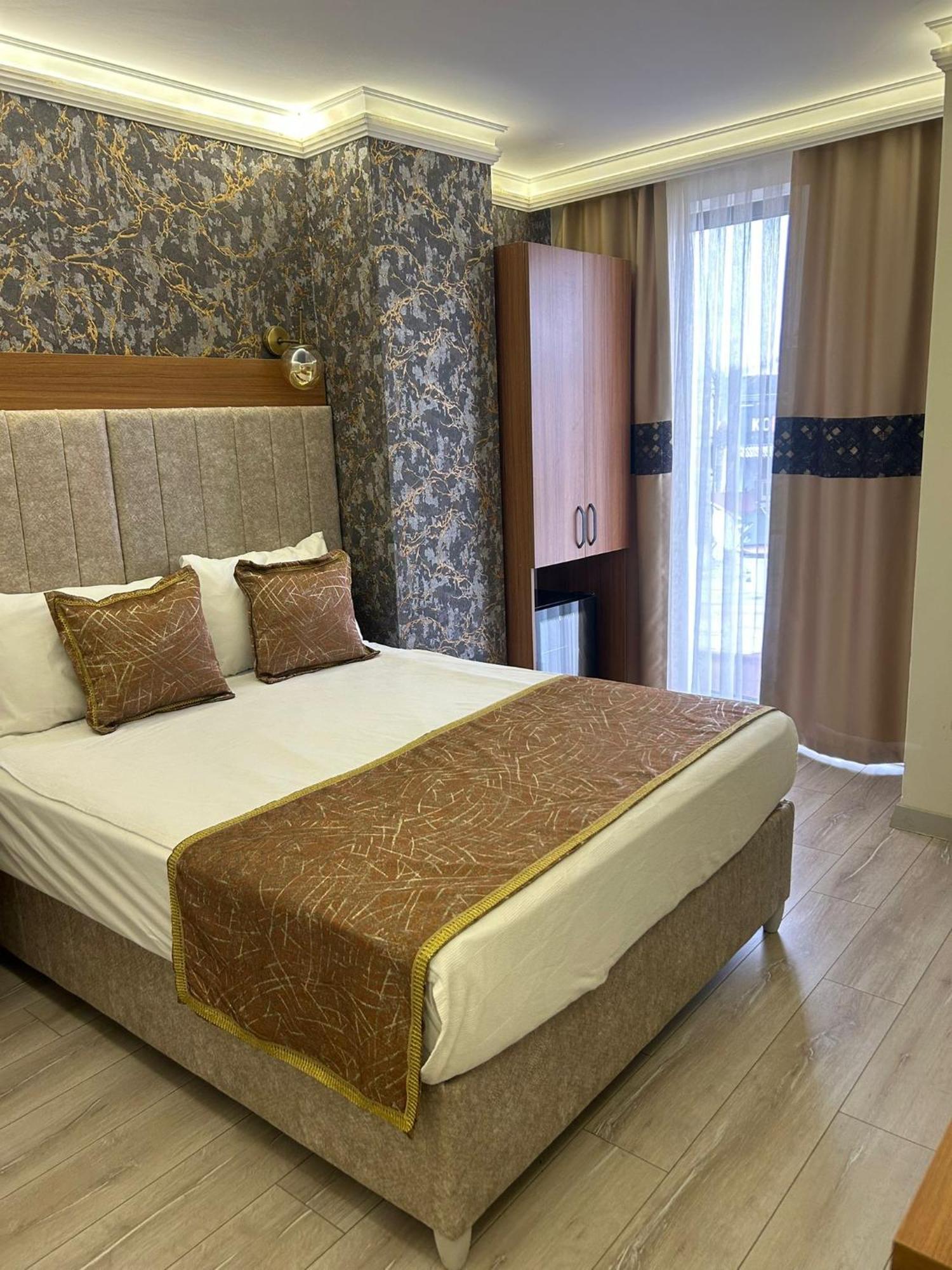 Golden Lux Hotel Анталья Экстерьер фото
