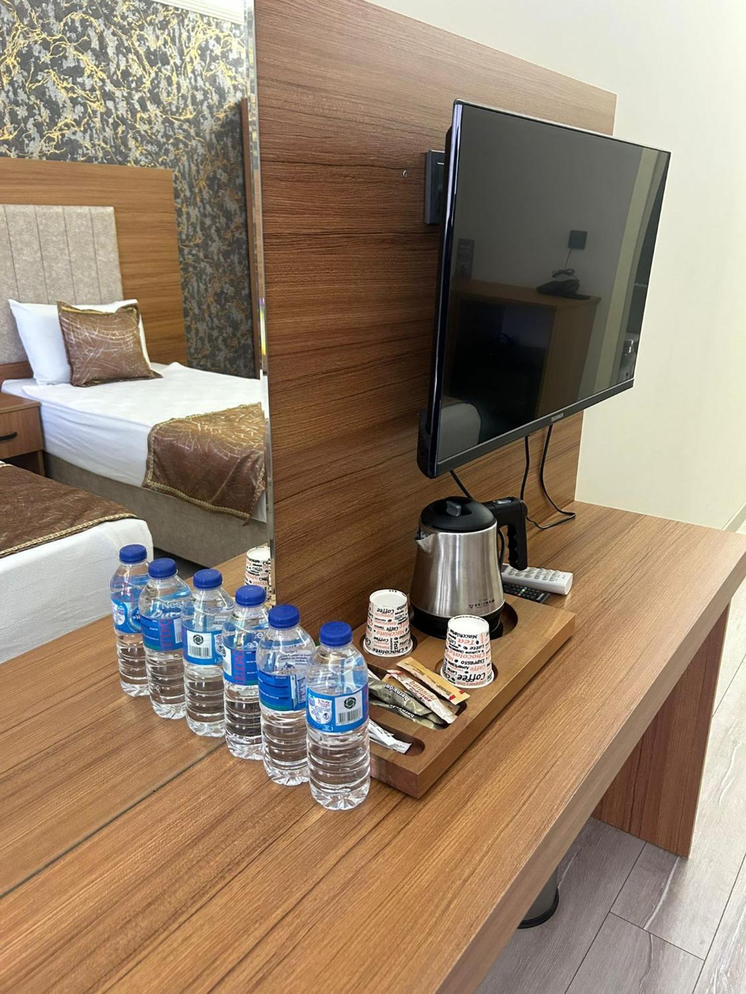 Golden Lux Hotel Анталья Экстерьер фото